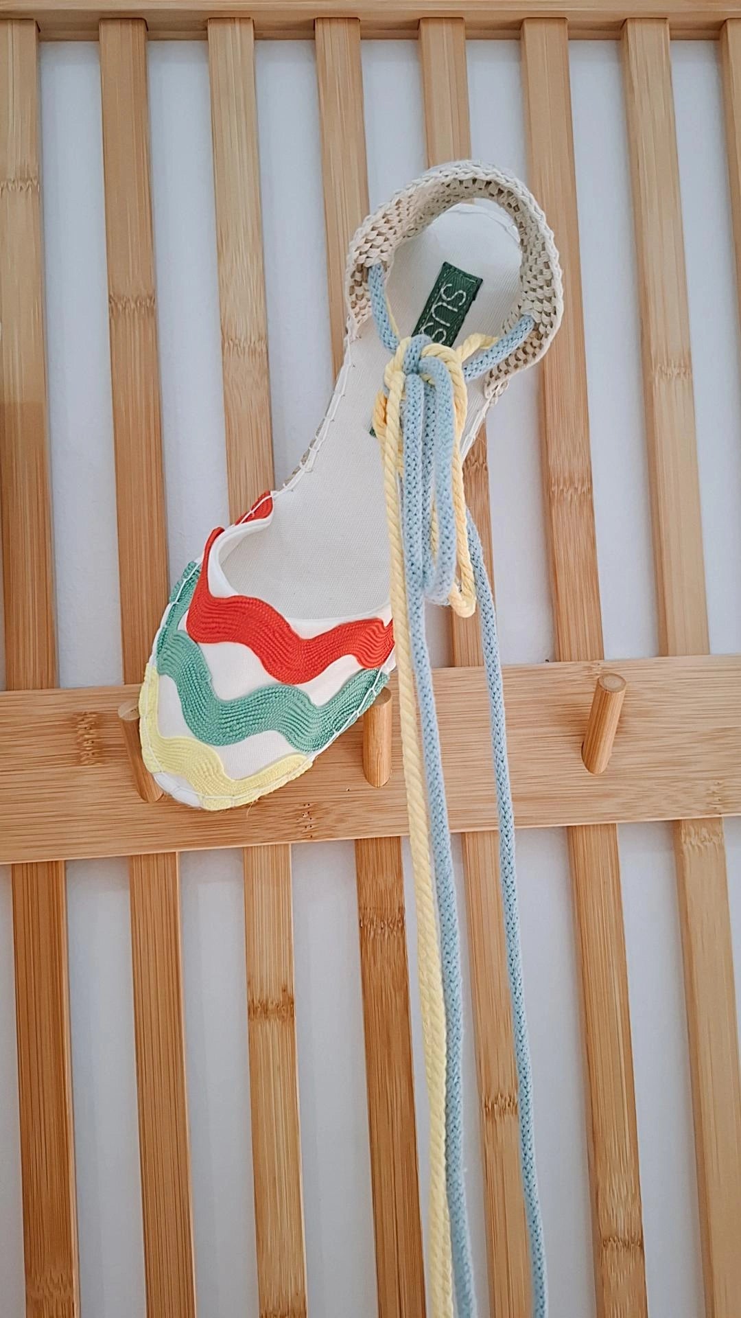 Cuñas ABRIL