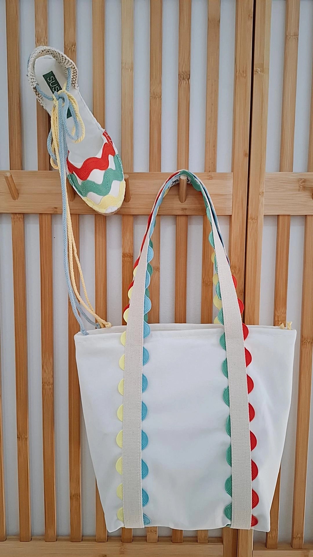 Cuñas ABRIL