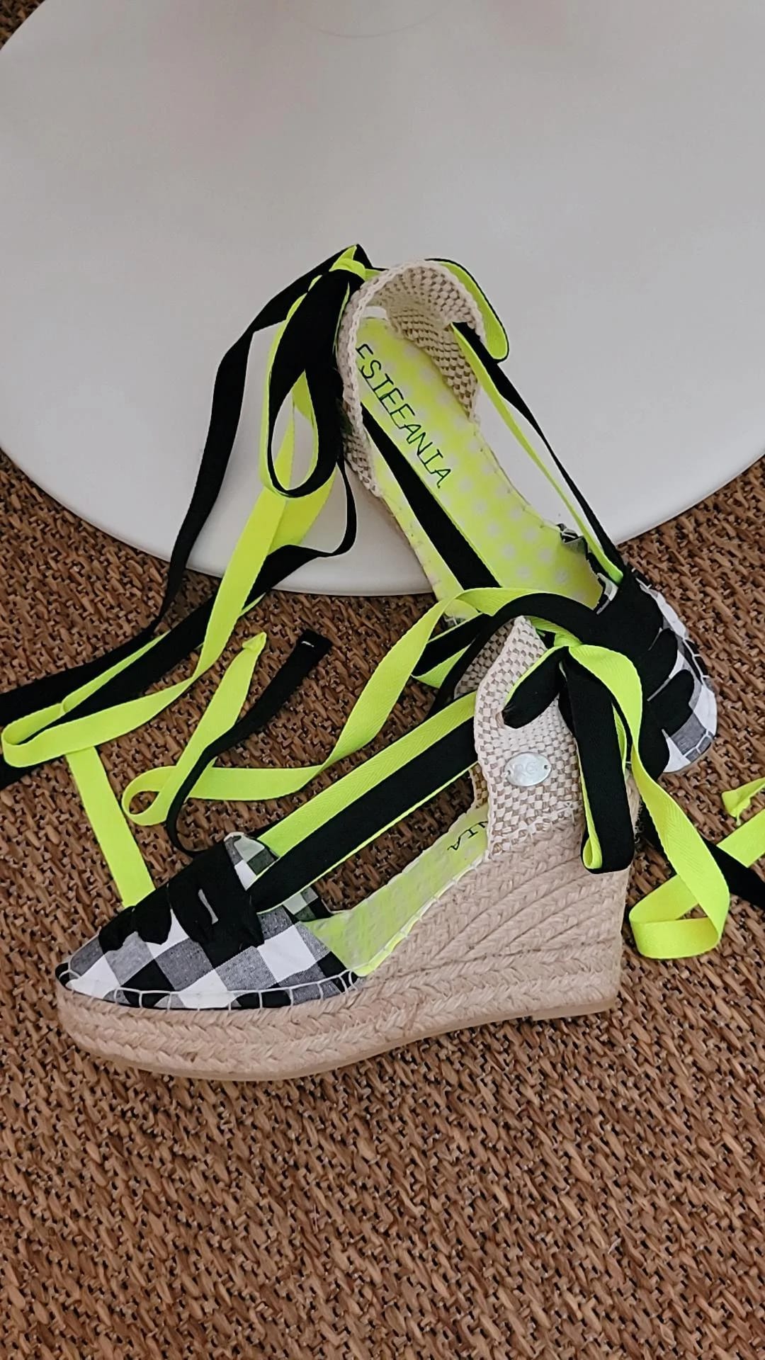 Alpargata Modelo Vichy Black & Fluor cuña de 10cm