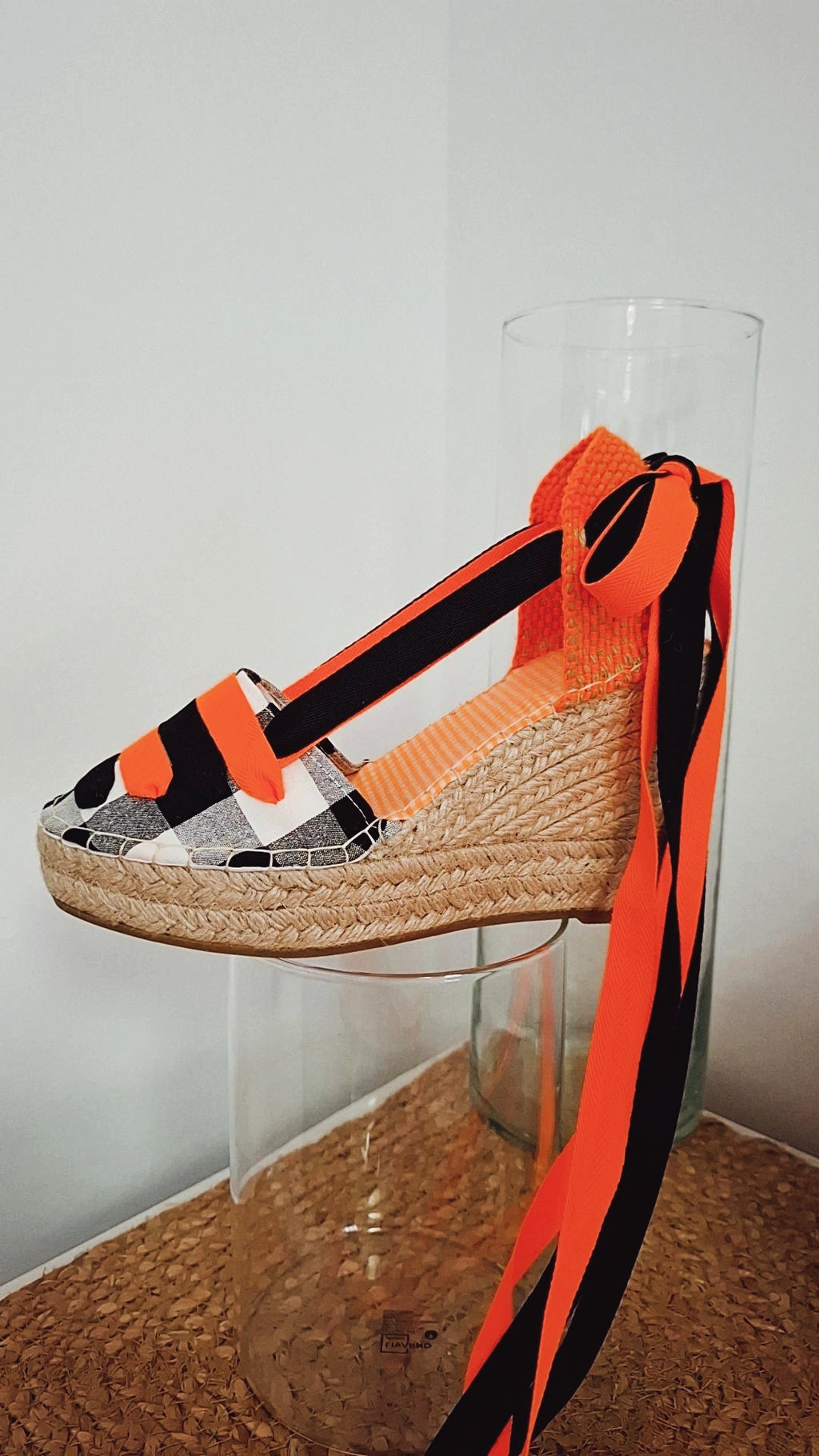 VICHY BLACK & FLUOR