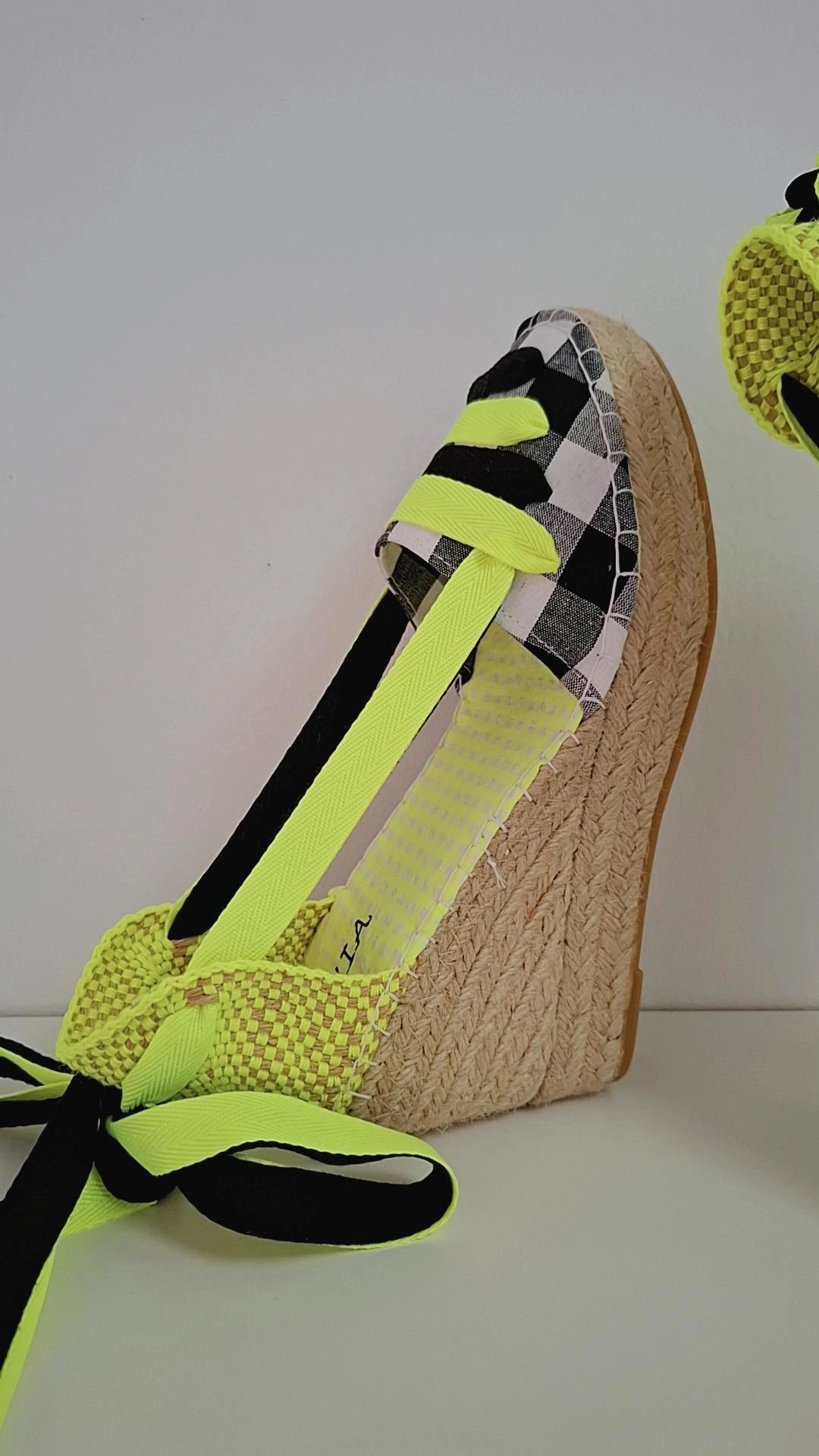 Alpargata Modelo Vichy Black & Fluor